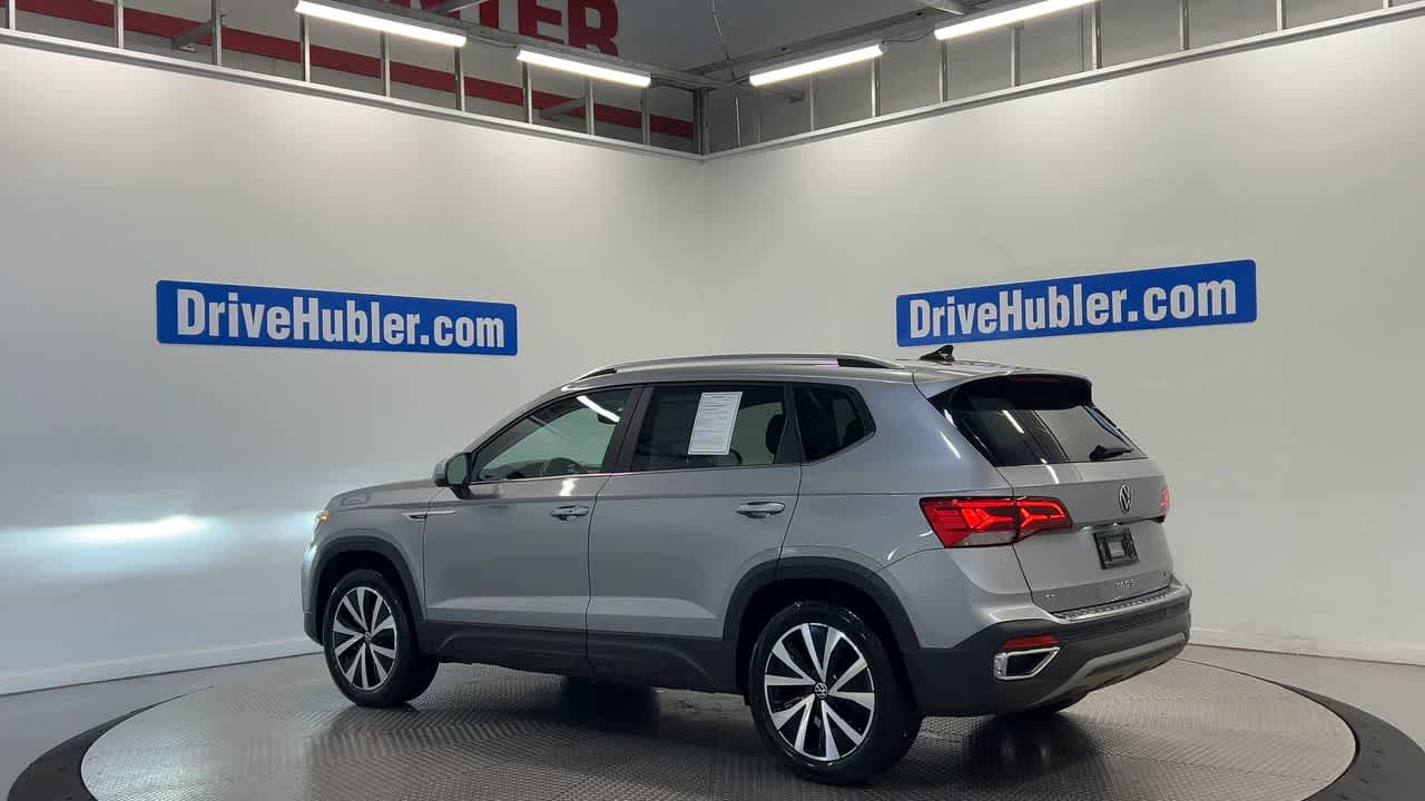 2023 Volkswagen Taos SE