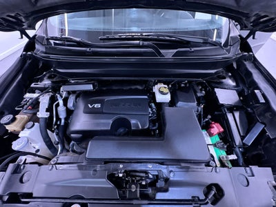 2017 Nissan Pathfinder SV