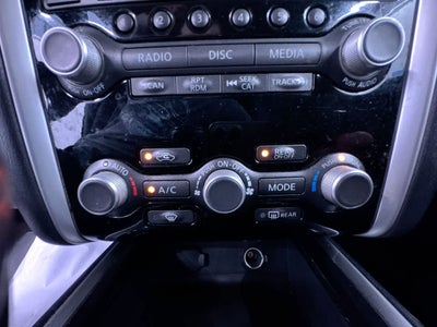 2017 Nissan Pathfinder SV