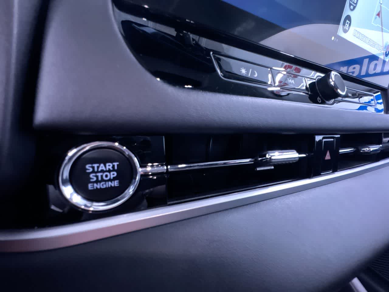 2025 Mitsubishi Outlander ES
