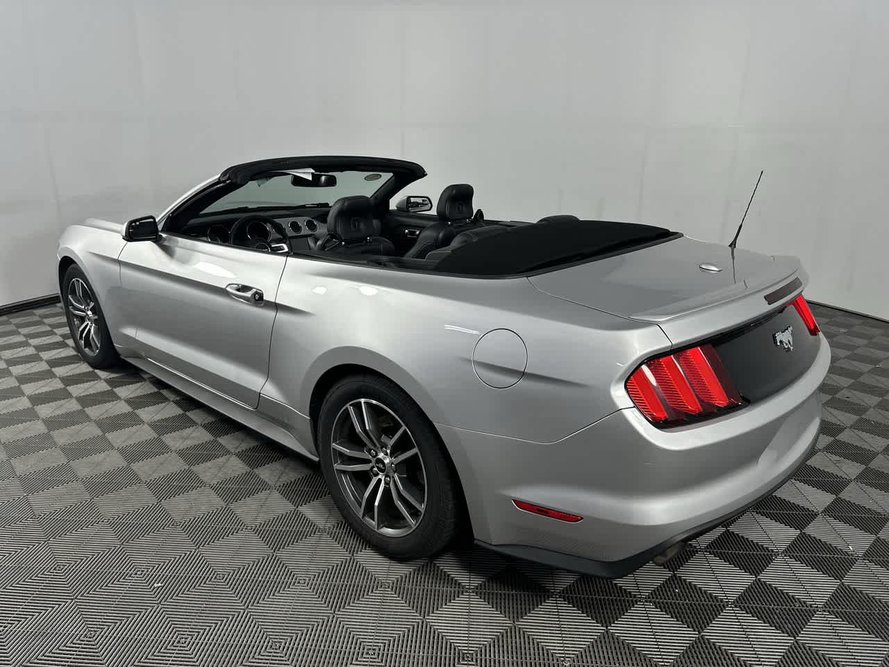 2017 Ford Mustang EcoBoost Premium