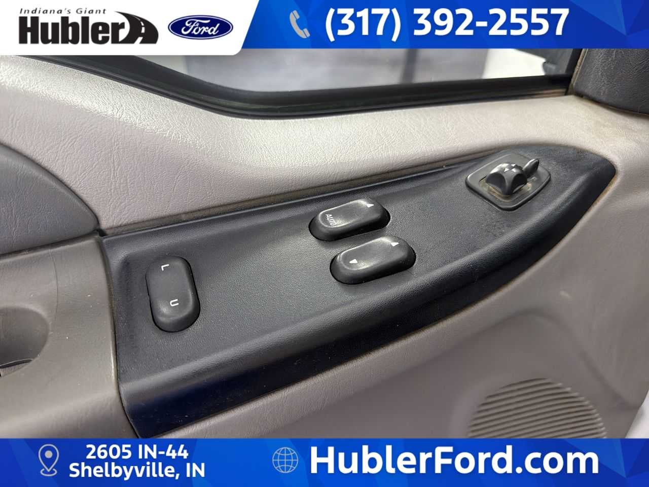 1999 Ford Super Duty F-350 DRW XL