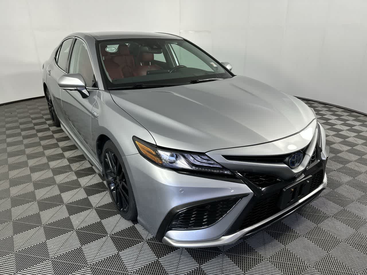 2021 Toyota Camry Hybrid XSE