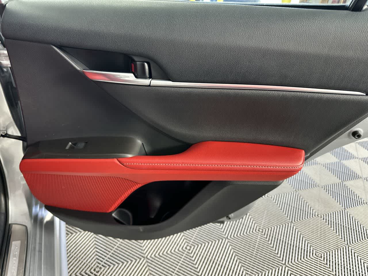 2021 Toyota Camry Hybrid XSE