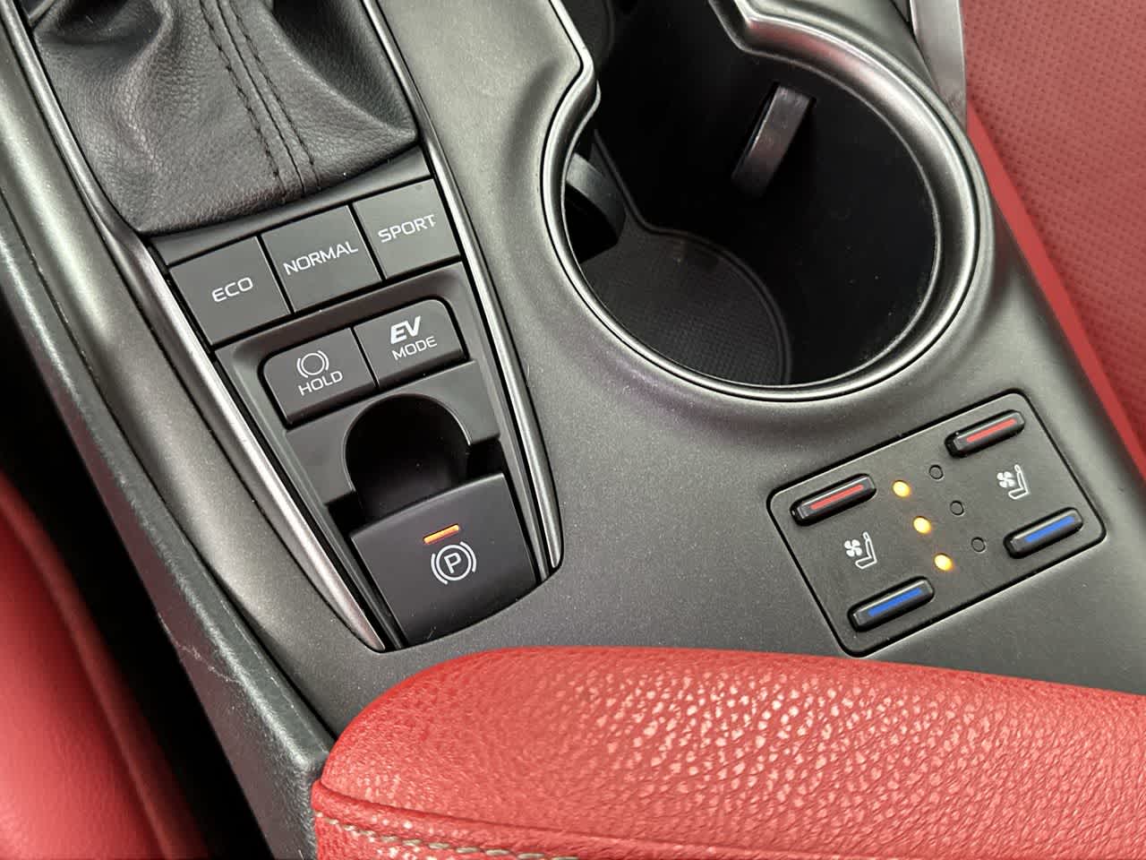 2021 Toyota Camry Hybrid XSE