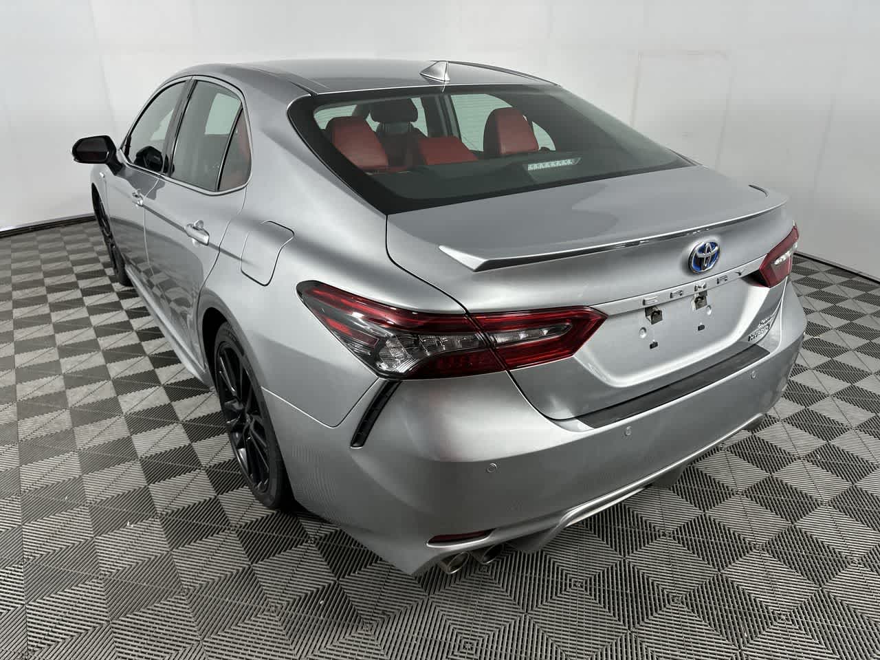 2021 Toyota Camry Hybrid XSE