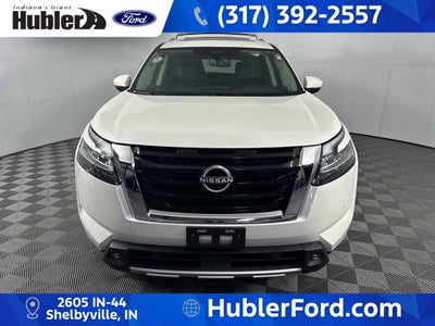 2022 Nissan Pathfinder SL