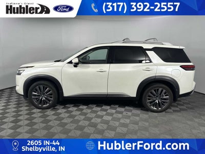 2022 Nissan Pathfinder SL